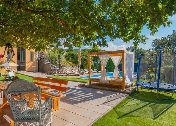 Ema - Makarska By Guide * Donji Vinjani